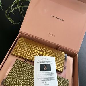 Zoeva Rose Golden Gift Set